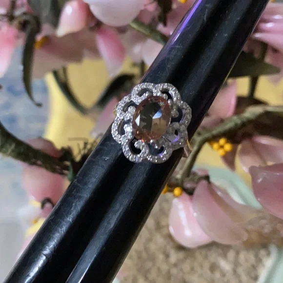 Vintage 925 alexandrite white sapphire ring